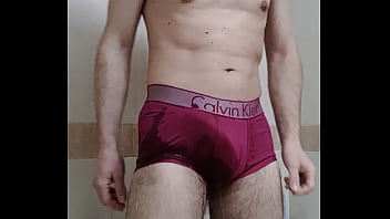 Meada en los Calvin Klein