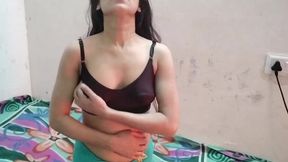 Step sister ko chudai kari showing dirty gandy video