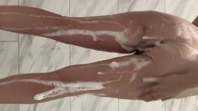 Stepbro nearly records stepsis in the shower&#x1F6BF;