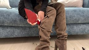 Stuart Weitzman boots are in a state of complete ruin, utterly destroyed, utterly ruined, utterly ruined suede boots, over-the-knee boots ruined, ruined boots
