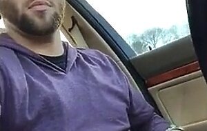 Str8 pink men play in the car again