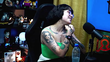 DOIS REAIS OU UM PRESENTE MISTERIOSO DA MARTINA OLIVERA? - Podcast P&aacute_pum no Barraco!