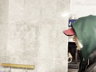 Odbieranie przyrodniej siostry z dworca skończyło się ostrym ruchaniem - POLSKIE PORNO