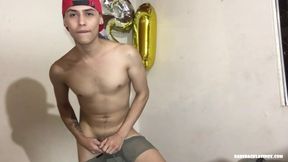 Latin Boy Zalar Jacking Off