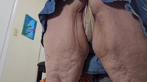 Big Ass MILF seduces with wide open legs