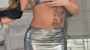 Shiny Upskirt Tease 4K