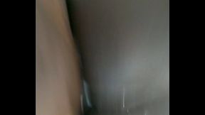 Meu neg&atilde_o metendo com goxto no meu cuzinho.