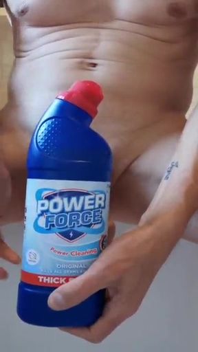 Me wanking in the bathroom with bleach