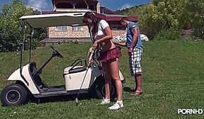 Fucks girl on the golf course