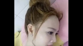 C&ocirc_ng Ch&uacute_a Banh Bướm vietnam girl show her boob 2
