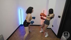 BOXING TRAINING ANA SPEARS VS EMMA SMILE FEMALE FIGHTING