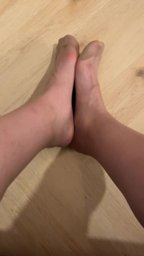 Show off Your Feet in Beige Knee-high Socks
