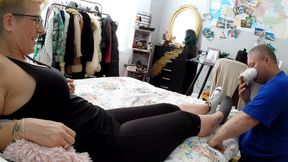 Stinky Socks Ultra — Casual Chat & Scent Worship in 4K
