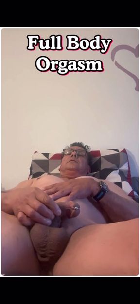 Raul the Compulsive Masturbator playing with himself and orgasming again.