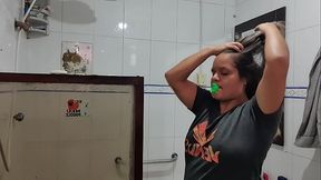 Adoro buceta peluda da minha tia que nem sabe que &eacute_ filmada