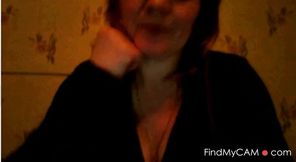 Mature Russian Amateur Irina Shows Off on Webcam