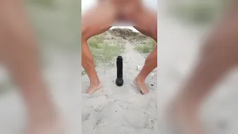 Twink Toys His Ass on the Beach Until He Cums