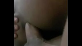 Comendo a gay e gozando no cu