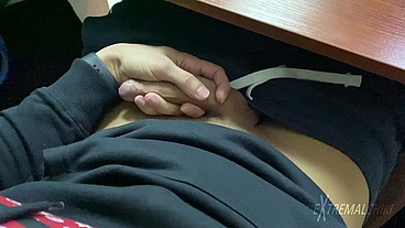 Twink masturbation at the full college classroom