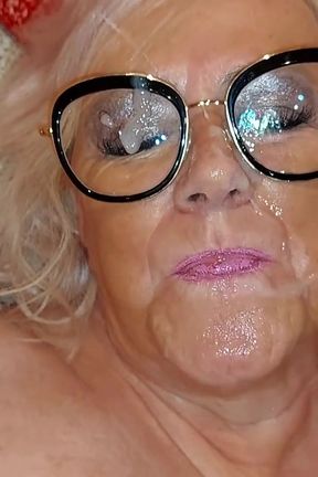 Blowjob Granny Gets a Hot Facial