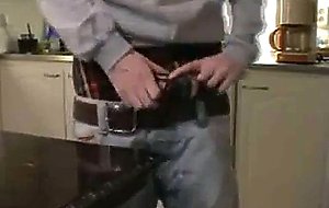 sagger boy cumming in the table