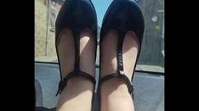 Mes jolis talons en voiture