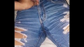 Homemade Latina MILF moans while getting her ass eaten at party