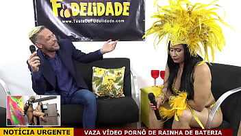 Putaria no carnaval do RJ com musa de escola de samba que teve video intimo vazado