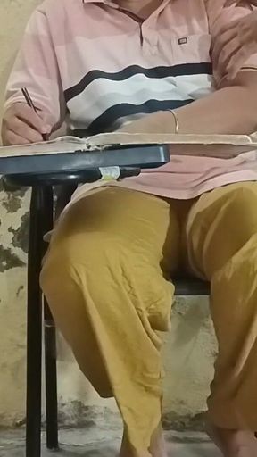 Step Sister Ke Chut Chat Kar Le Chote Step Brother Ne Beautiful Desi Roleplay