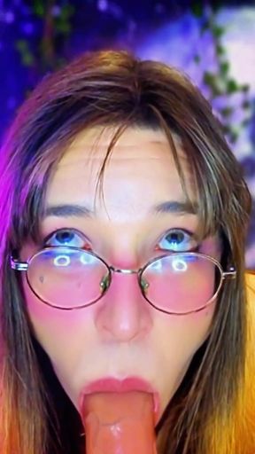 MILF Trans Girl Give the Best Blowjob