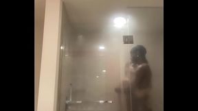 DruffBandit and Strawberry take a shower