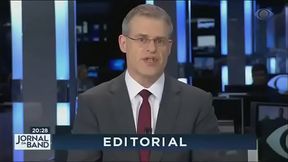 Jornalista tarado come cuzinho de Eduardo Bananinha em rede nacional