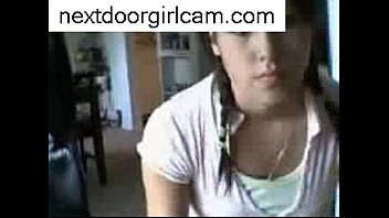 Brunette tape facing cam removes on webcam entertaining through dildo