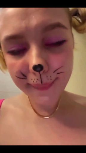 Hot Amateur Play with Pink Pussy