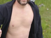 Einfach nackt draussen laufen