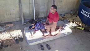 sapatao fode escondido com padrasto.