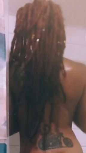 Bubble Bath, Redhead, Smoking, Twerking | Busty Island B*tch