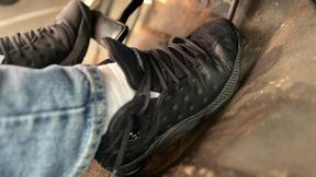 Black Jordan’s pumped it up then took a load