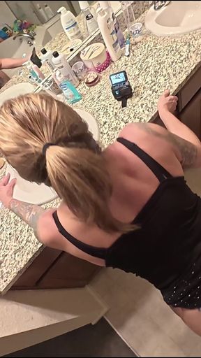Stepson Fucked His Stepmom Creampied and Made Video