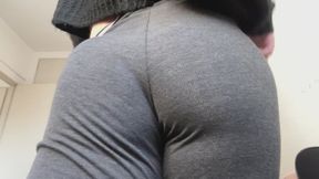 Playing With My Juicy Ass in Tight Leggings