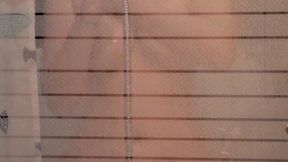 coucou mes cheris je t emmene sous ma douche ce matin belle journee et ...