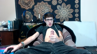 follow at onlyfans.com/svenwall20 twink cum nerd glasses