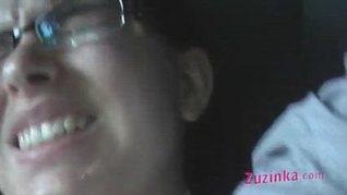 Zuzinka fucks her pussy in car