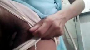 Indian Babe Showing Boobs with Masturbation