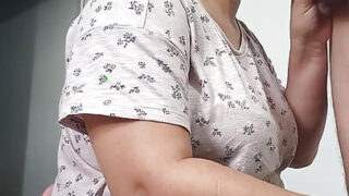 Avsugning, spridning i munnen, deep throat – mogen fru latinamerikansk hora blir analt knullad och får en otäck creampie