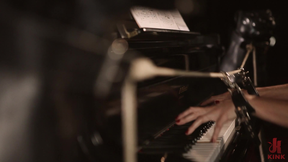 Indietro: Interview with Vivian Darkbloom