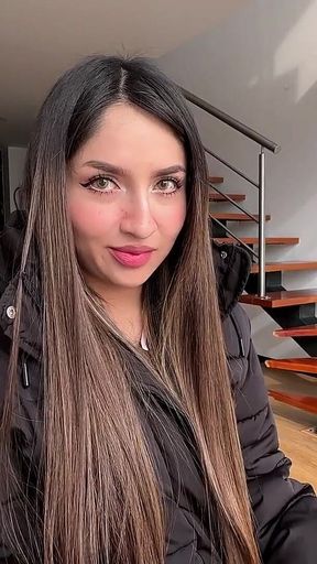 Mi Tiastra Culona Viene En Tacones De Putona Y Me Deja Fllarla Por El Ano