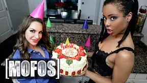 Xander Is In For A Treat On His Birthday He Has His Girls Kimmy Granger and Kira Noir Sucking His Cock - Hot