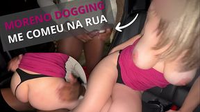 Noite de Dogging: Nandanua Usada na Rua por um Desconhecido na Frente do Corno / Used in the street by a Stranger while my cuck watched