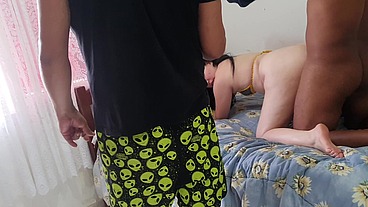 Corno da sua mulher novinha ao pirocudo da academia